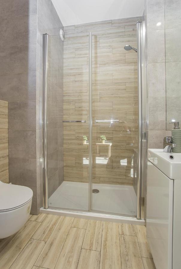 Urban Jungle - Sara Apartment Білосток Екстер'єр фото